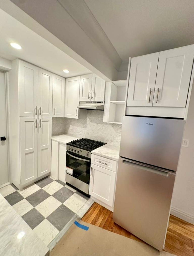 340 East 66th Street - Photo 1