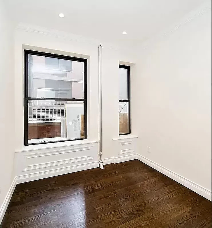 26th st/3rd Avenue - Photo 3