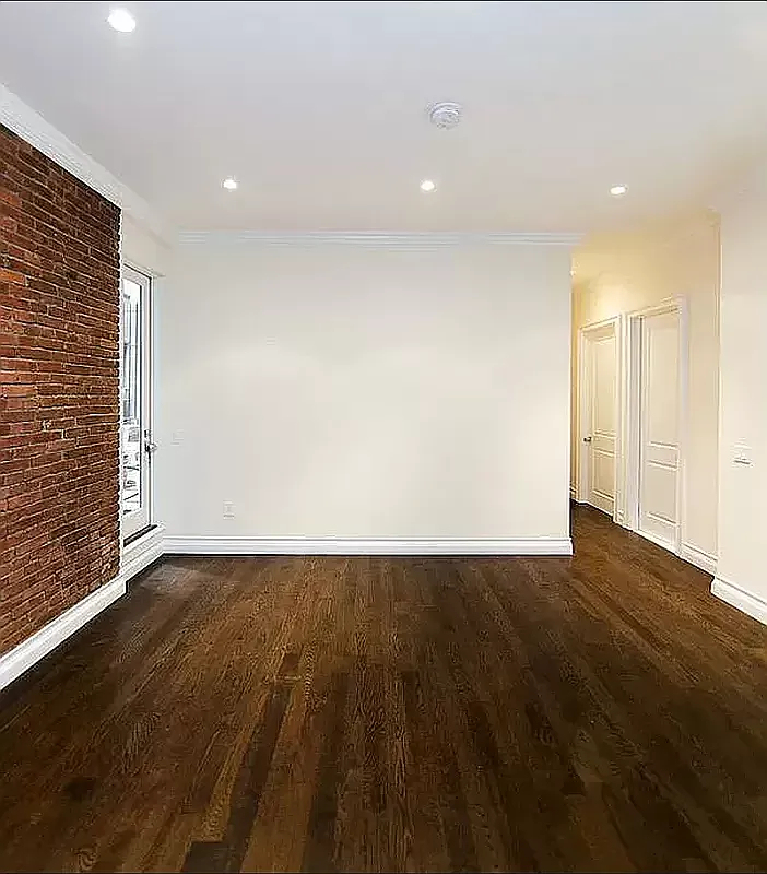 26th st/3rd Avenue - Photo 1