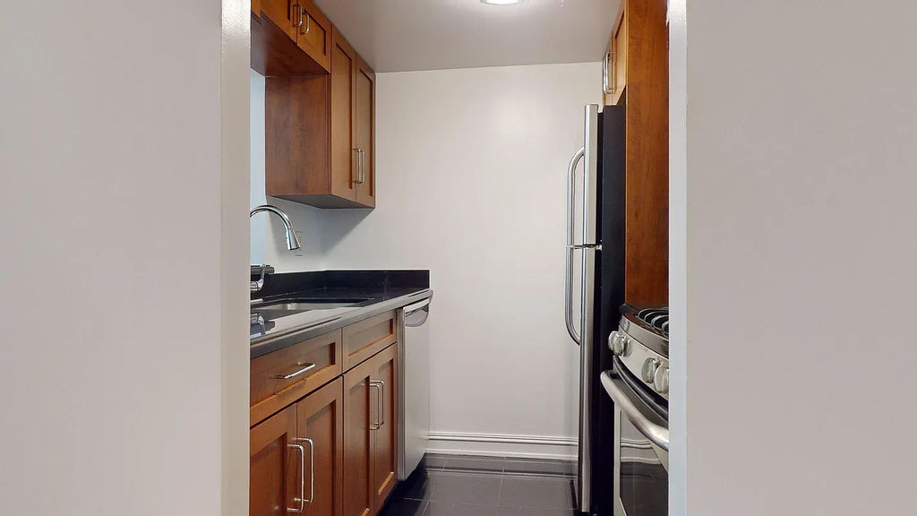 1 Astor Place - Photo 8