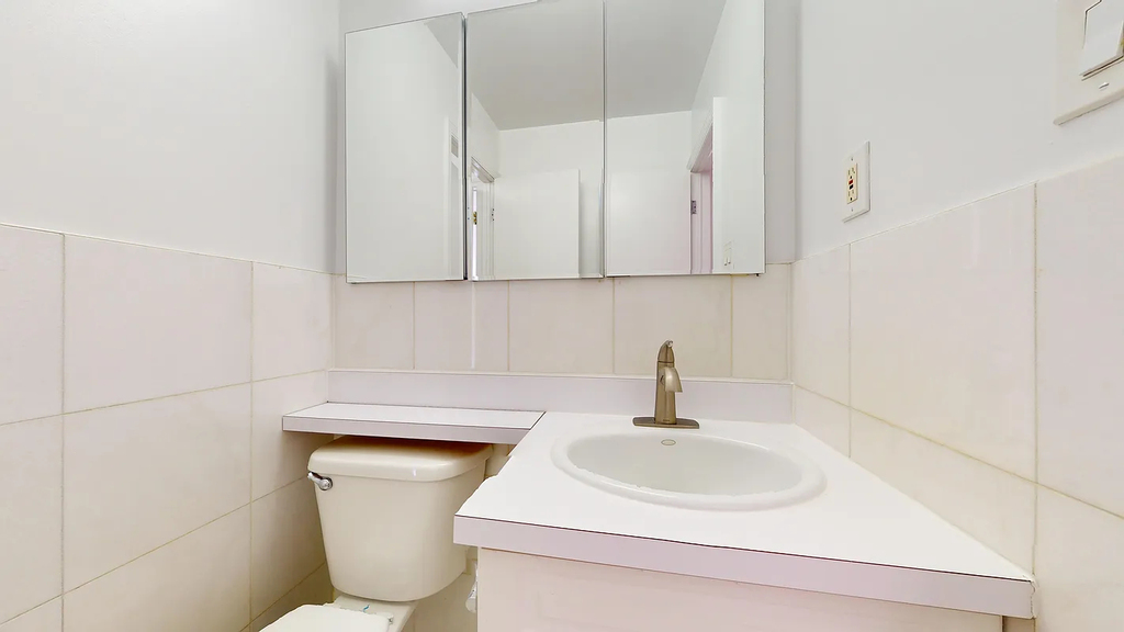1 Astor Place - Photo 9