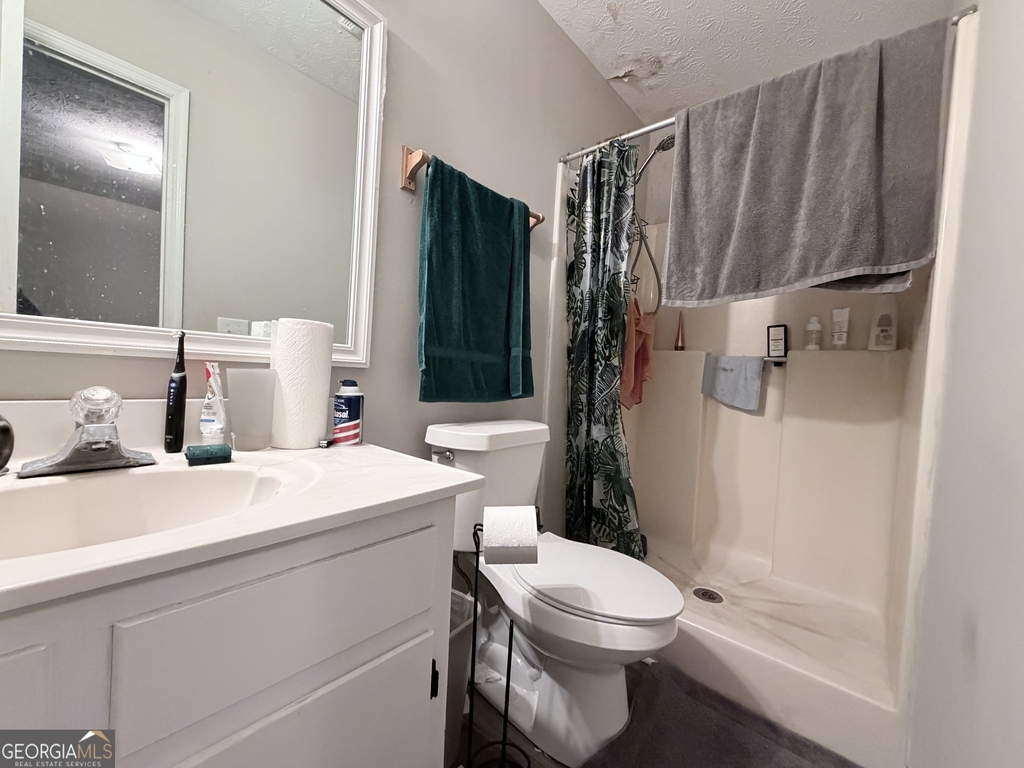 212 E Paces Drive - Photo 6