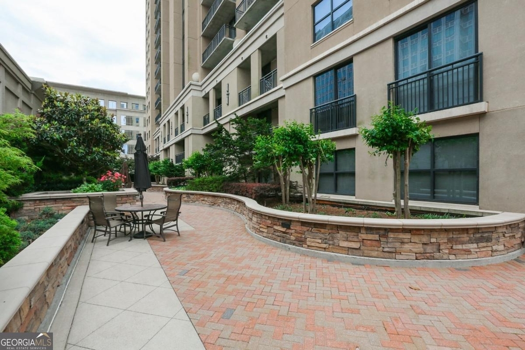 3040 Peachtree Road - Photo 33