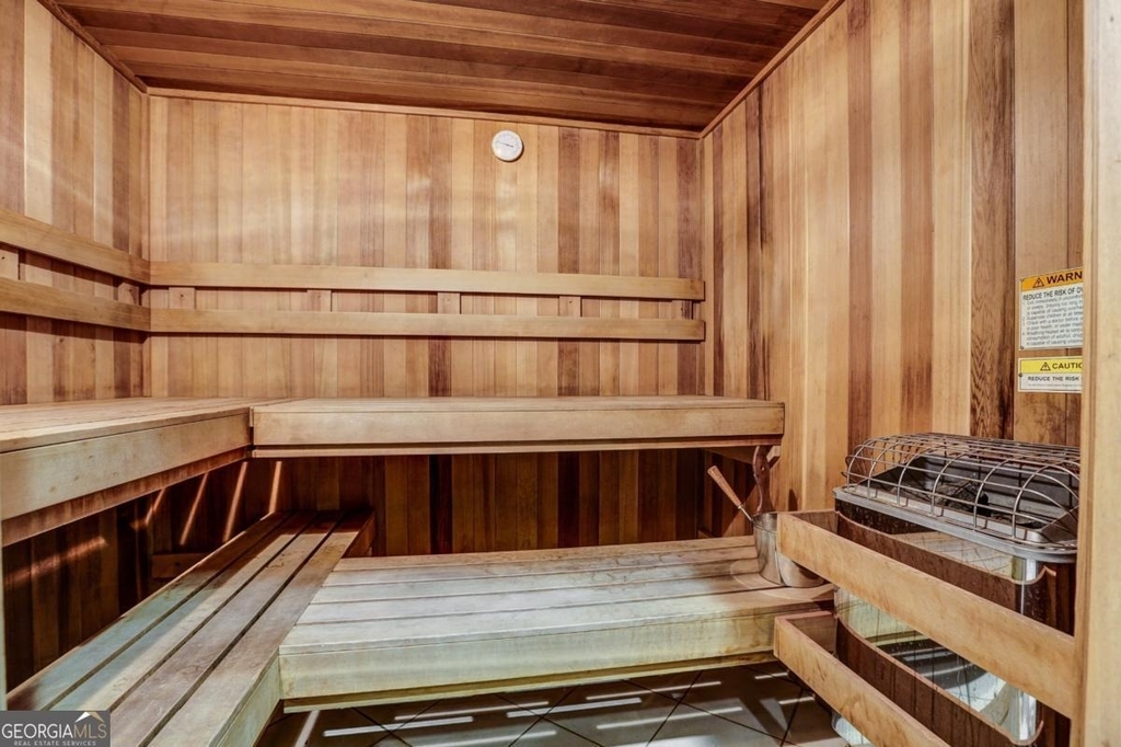 3040 Peachtree Road - Photo 24