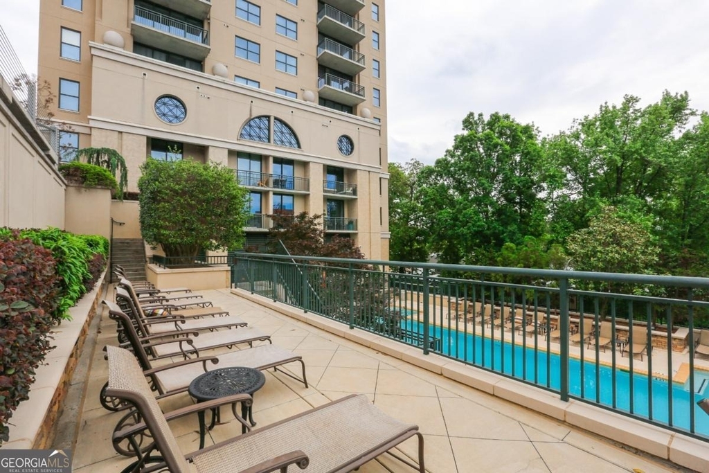 3040 Peachtree Road - Photo 32