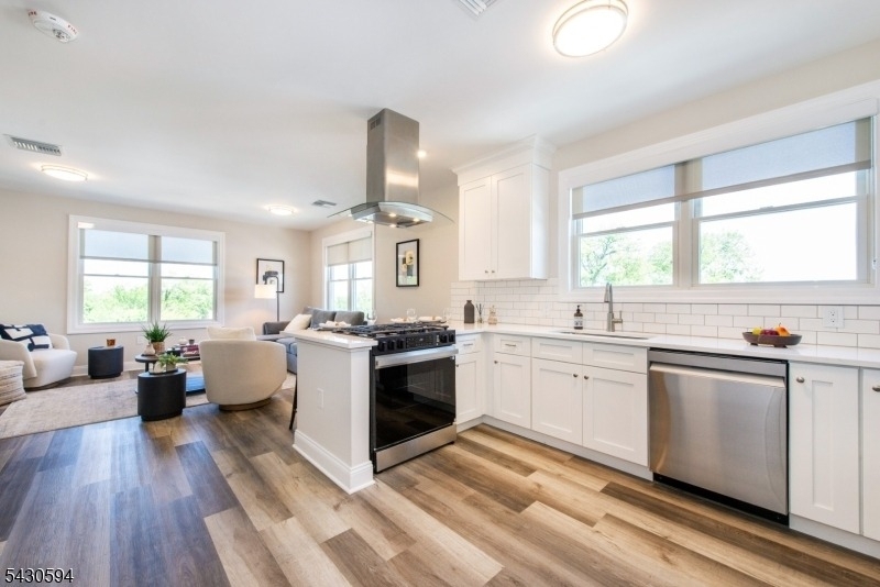 246 Main St - Photo 7
