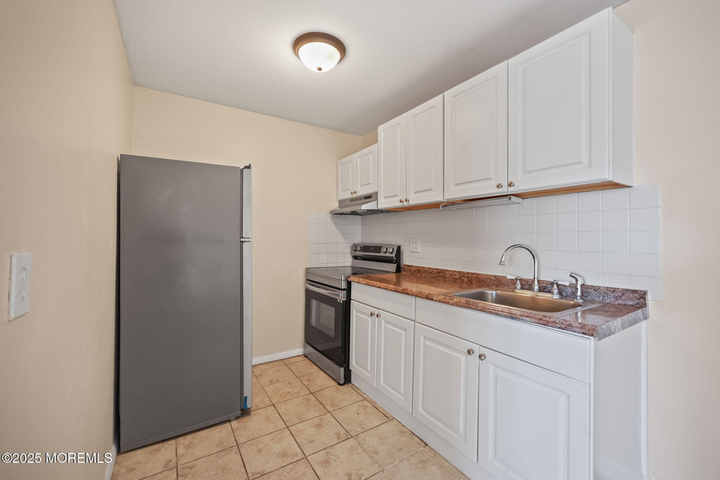 175 Buckelew Avenue - Photo 29