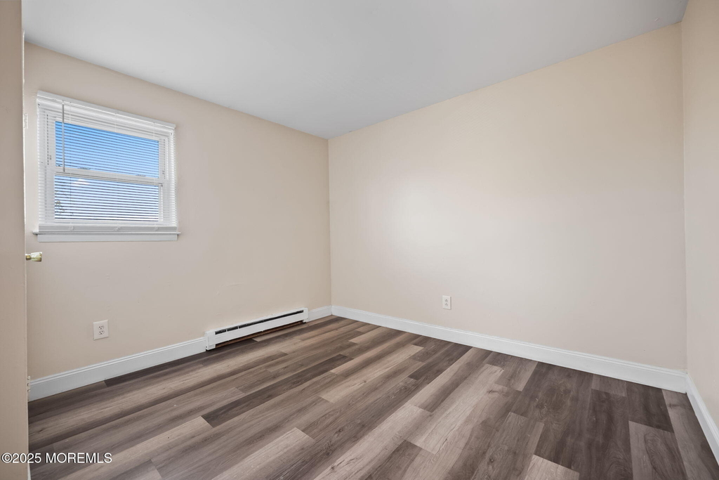 175 Buckelew Avenue - Photo 24