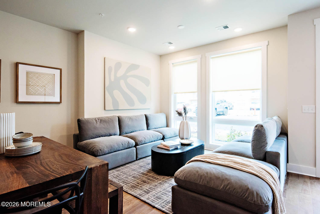 1403 Kingsley Street - Photo 7