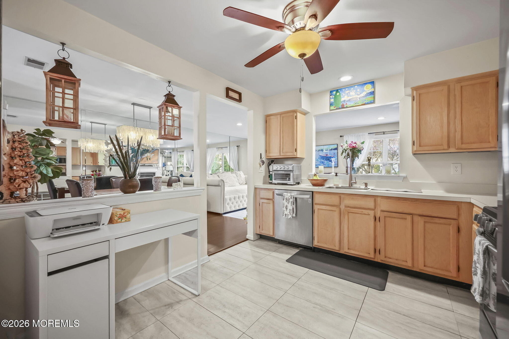 761 Banyan Court - Photo 12