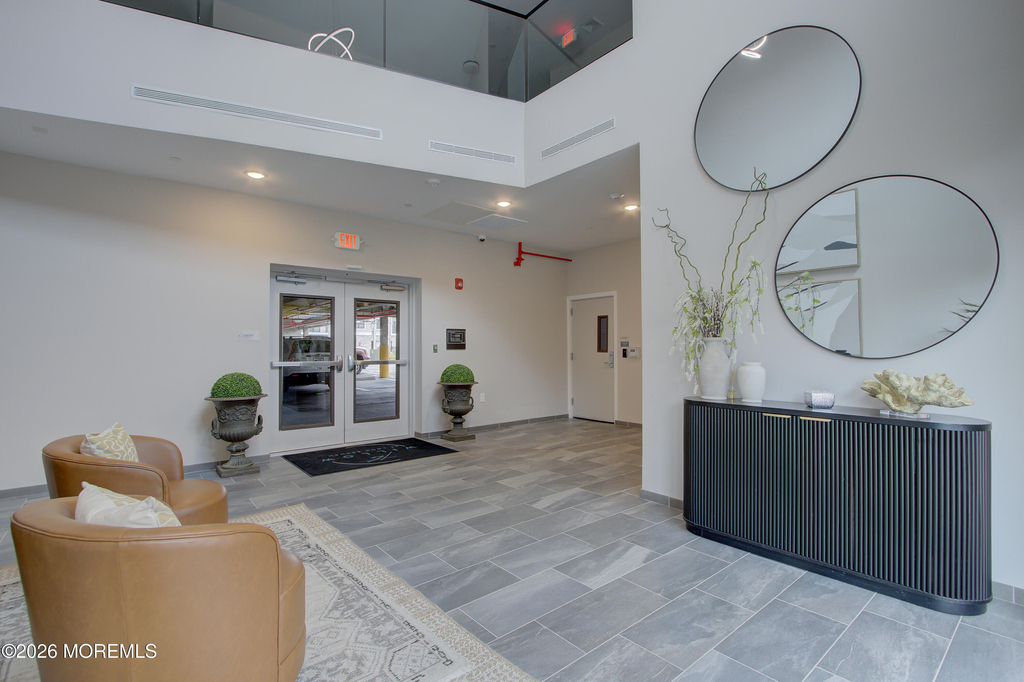 258 Morris Avenue - Photo 4