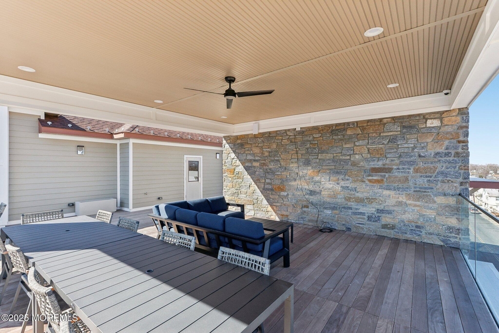 258 Morris Avenue - Photo 15