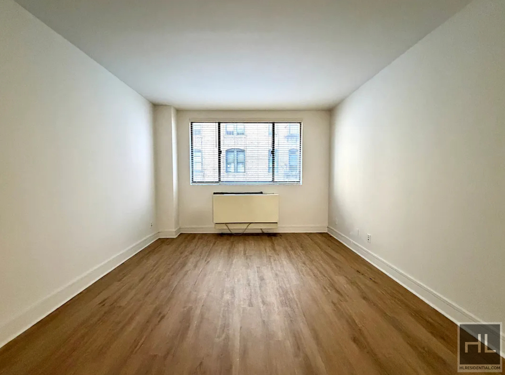 West 96th Street - Photo 1