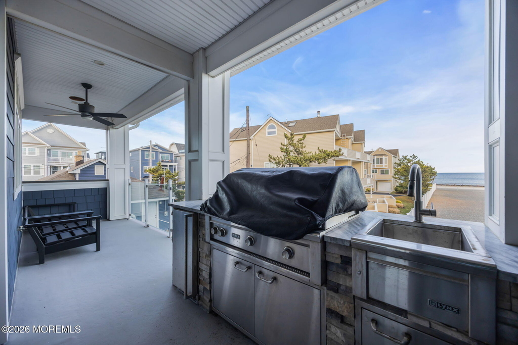 42 Marine Terrace - Photo 33