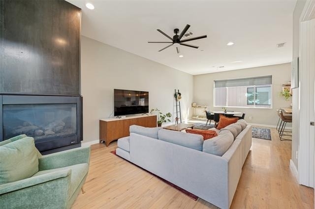 2630 Calvin Street - Photo 3