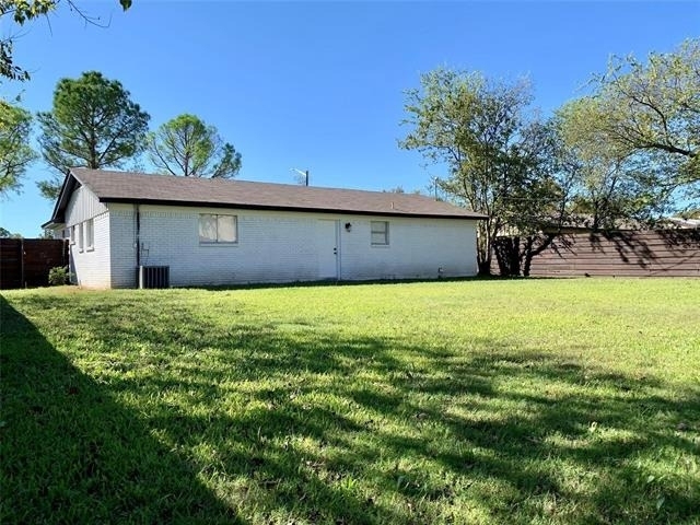 713 Sun Valley Drive - Photo 18