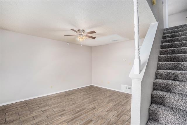 3301 Aurora Street - Photo 3
