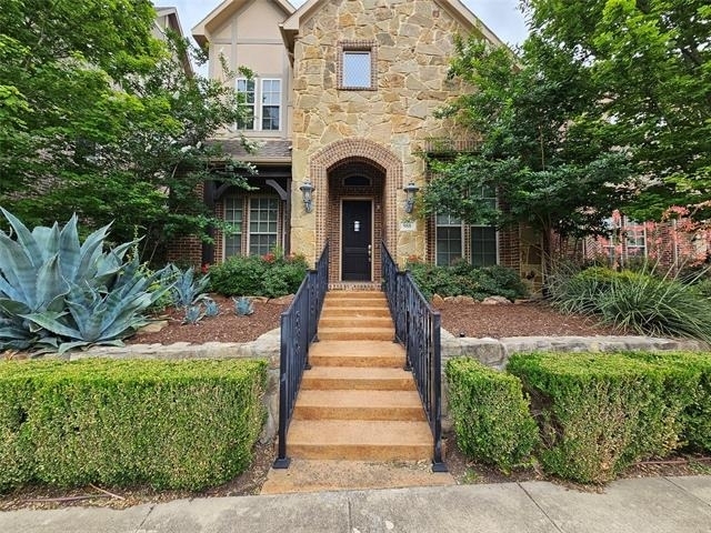 988 Shadyside Lane - Photo 0