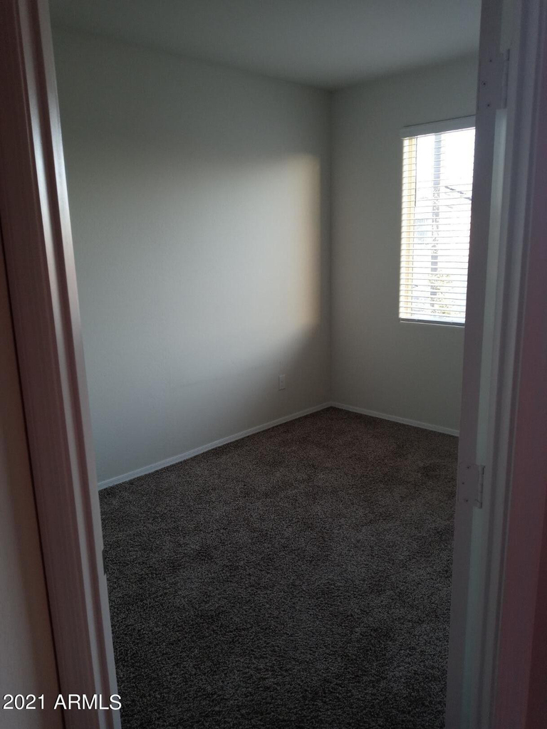 31070 W Whitton Avenue - Photo 4
