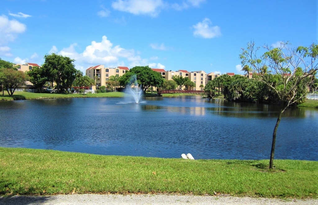 950 Egret Circle - Photo 36
