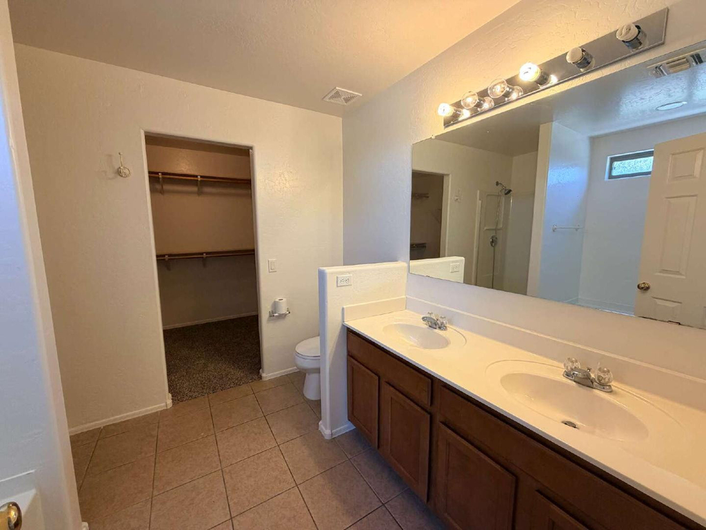 2344 E Meadow Creek Way - Photo 14