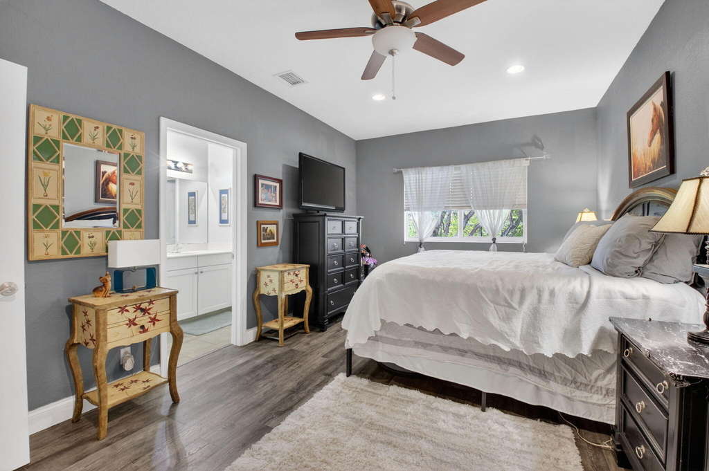 2626 Webb Avenue - Photo 13
