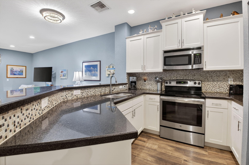 2626 Webb Avenue - Photo 8