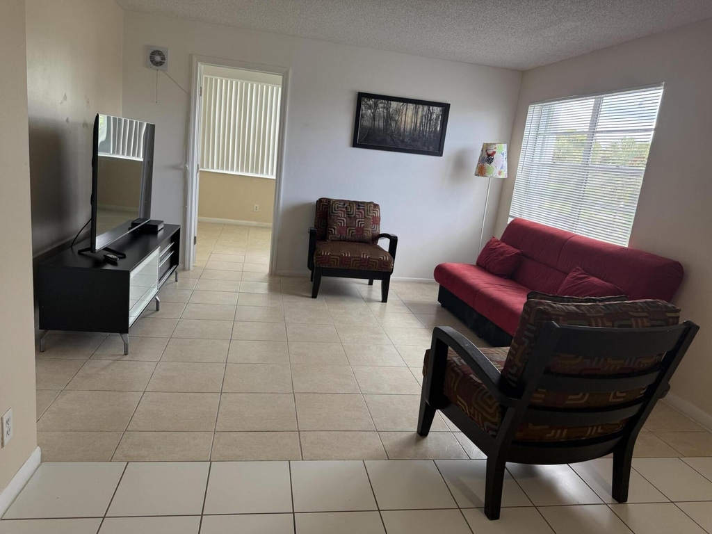 2900 Sw 22nd Avenue - Photo 28