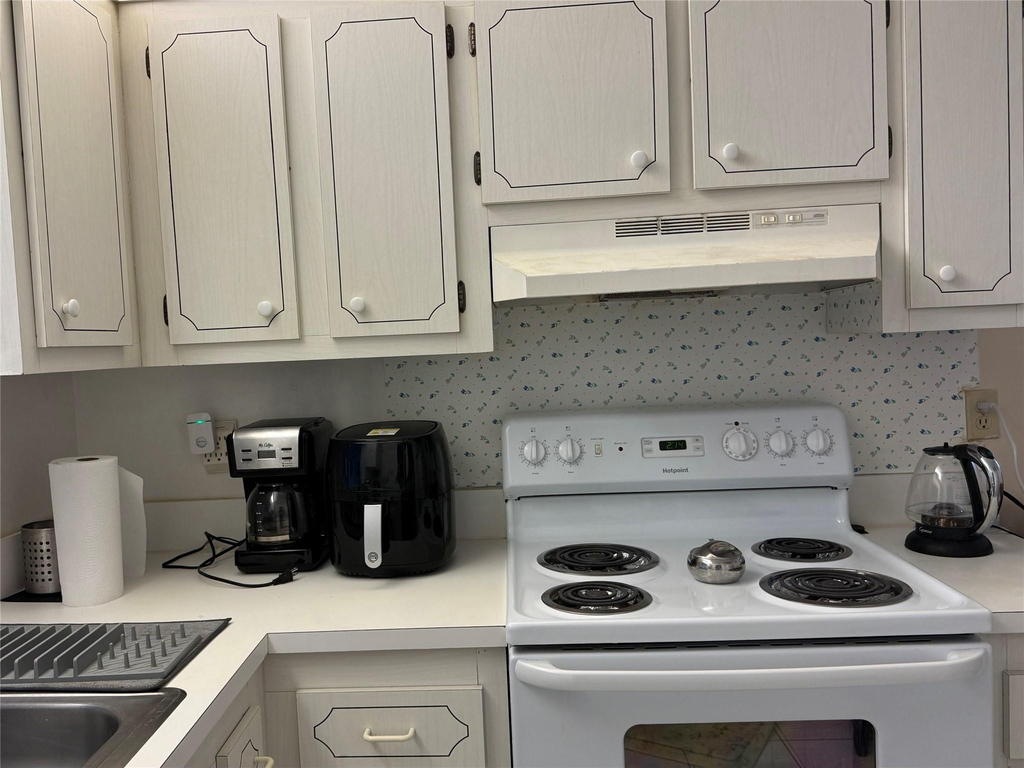 2900 Sw 22nd Avenue - Photo 10