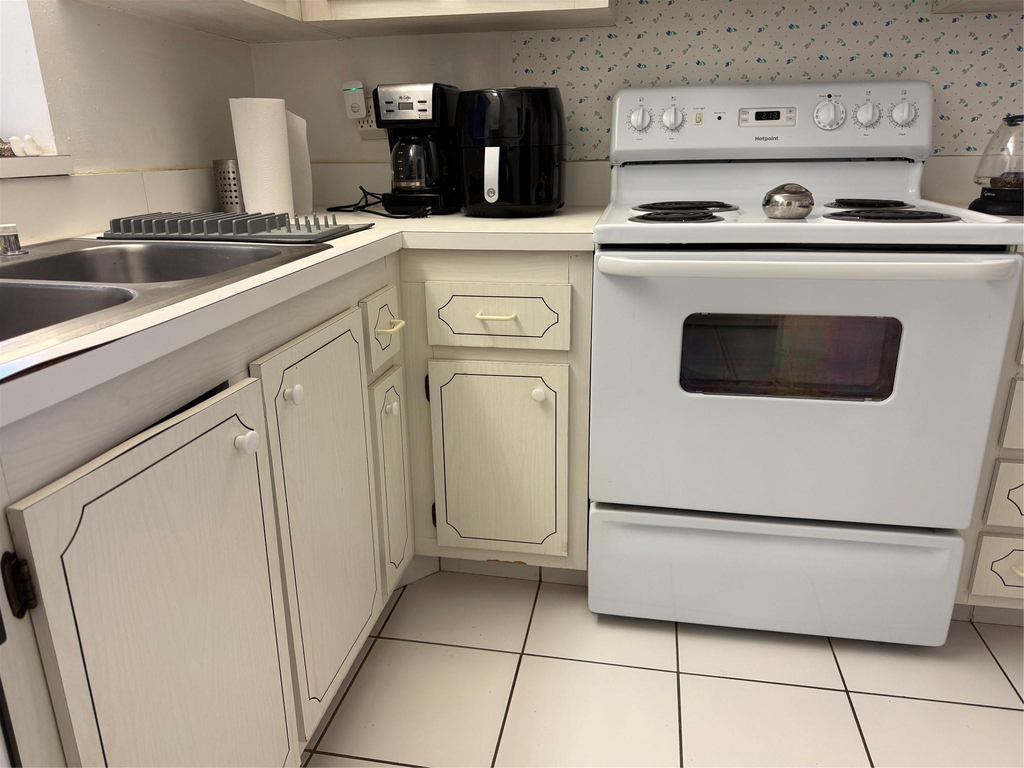 2900 Sw 22nd Avenue - Photo 11
