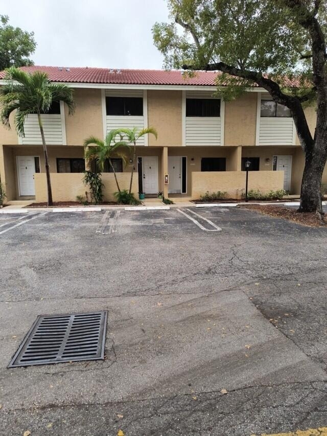 9286 Nw 40th Street - Photo 0