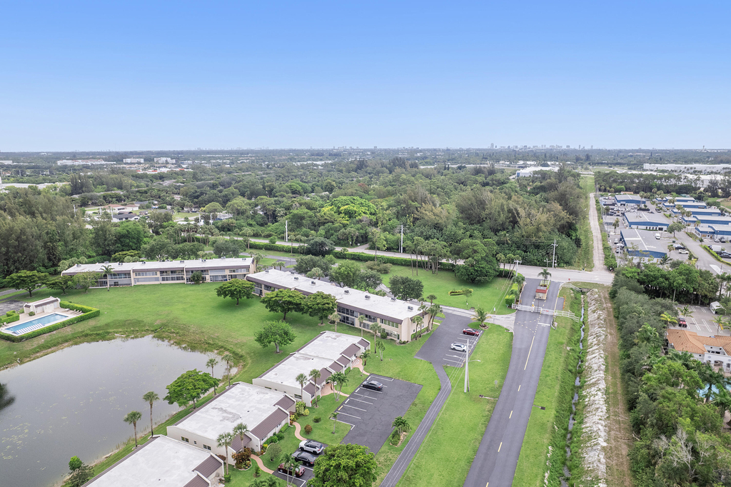 118 Lake Constance Drive - Photo 19