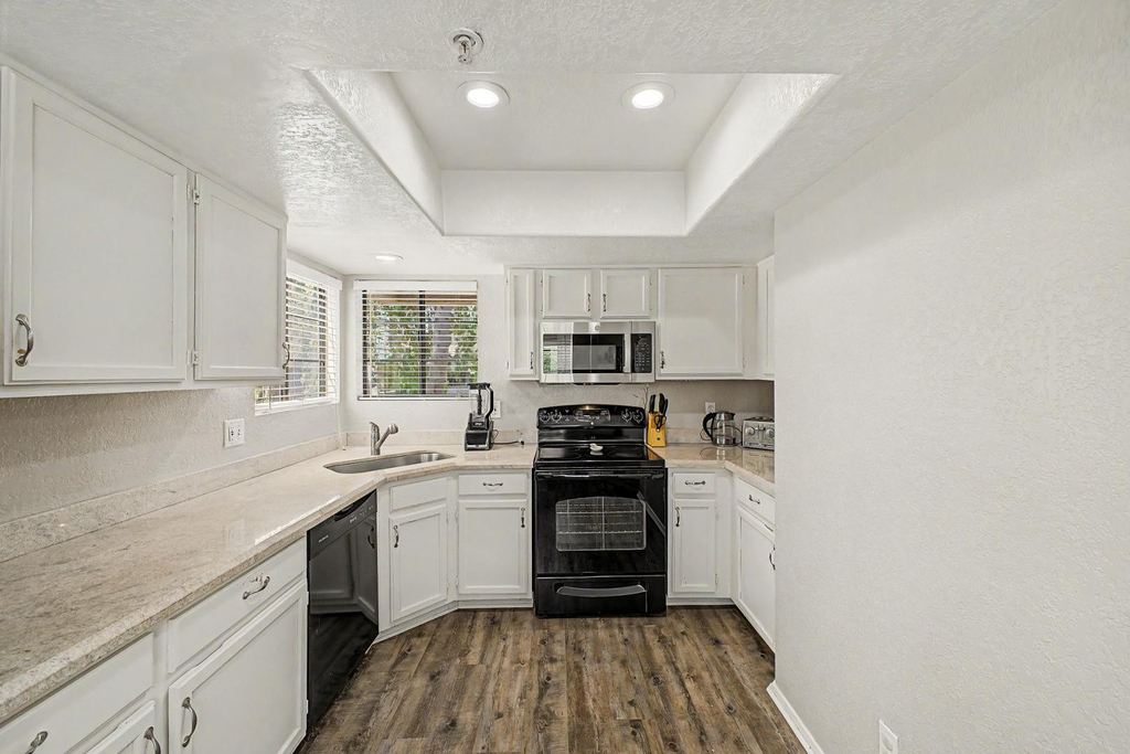 6885 E Cochise Road - Photo 10