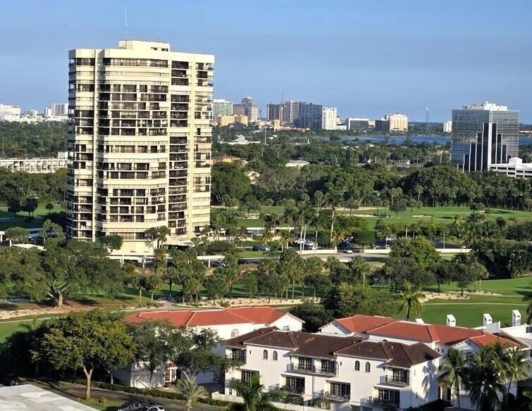 2400 Presidential Way - Photo 33