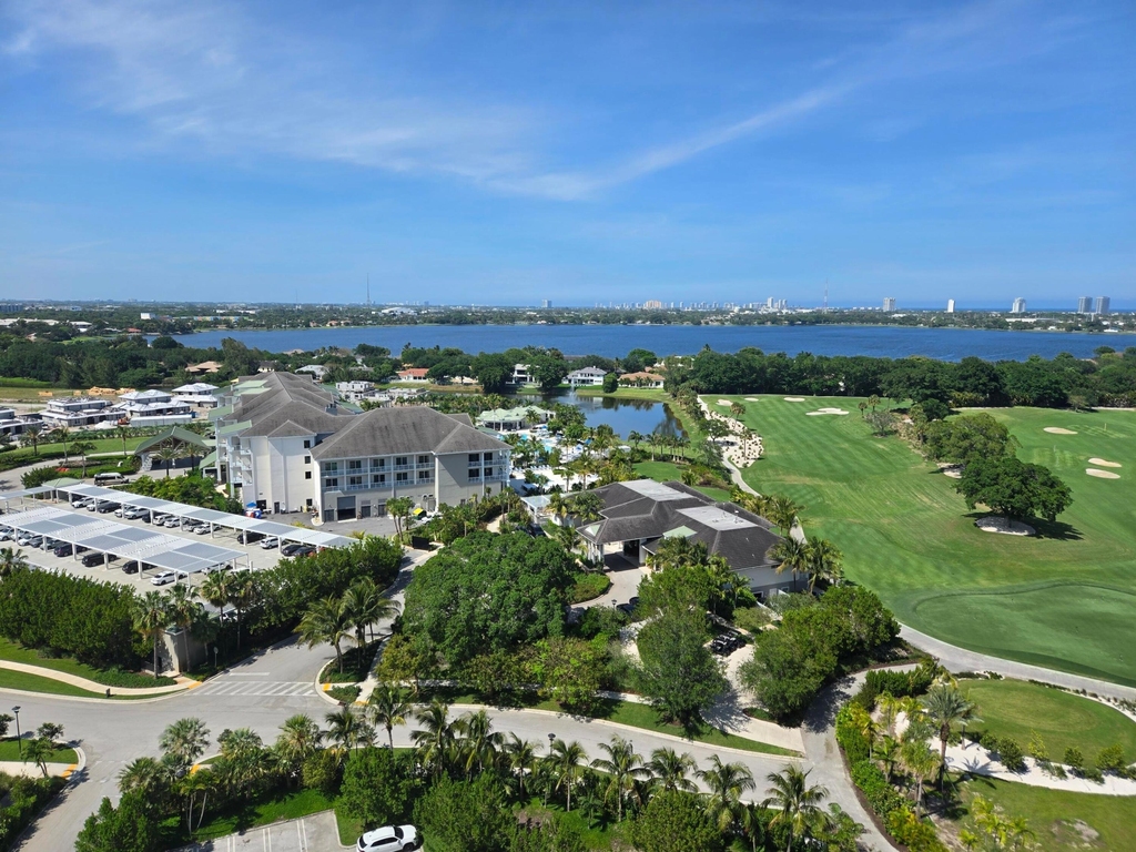 2400 Presidential Way - Photo 25