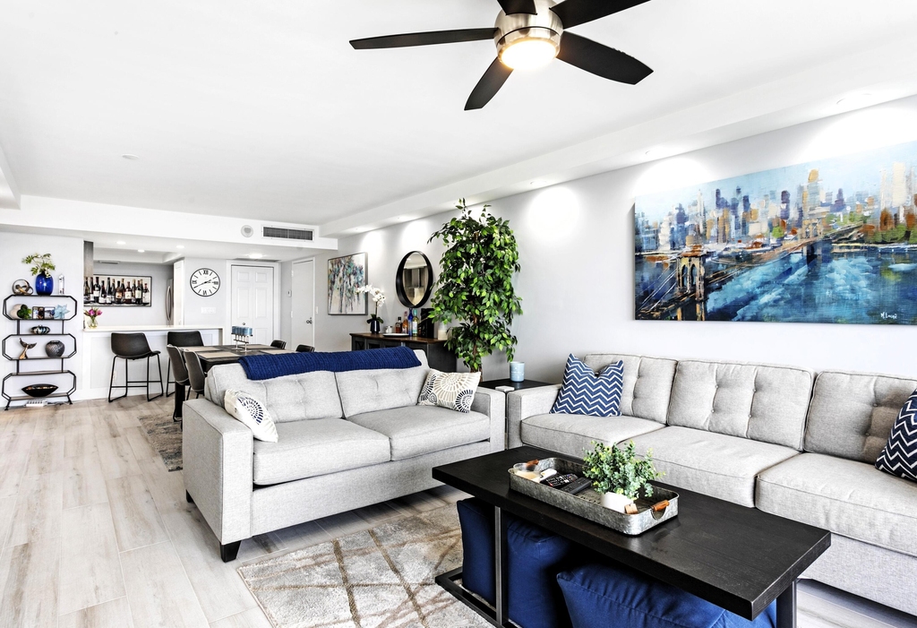 2400 Presidential Way - Photo 1