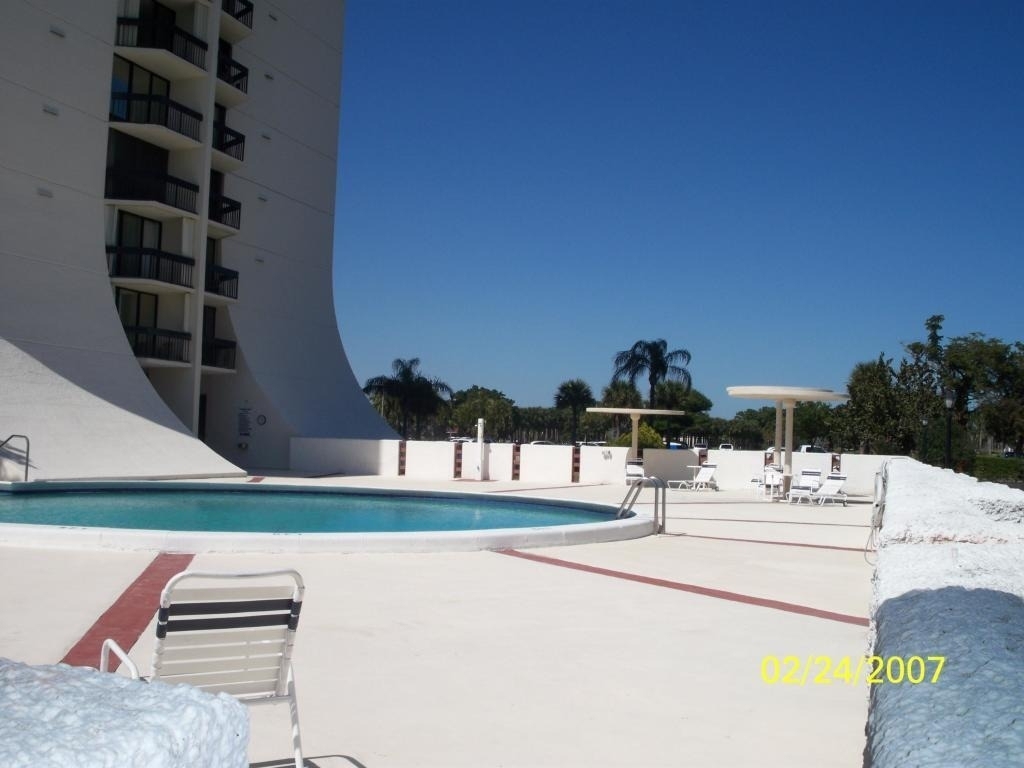 2400 Presidential Way - Photo 26