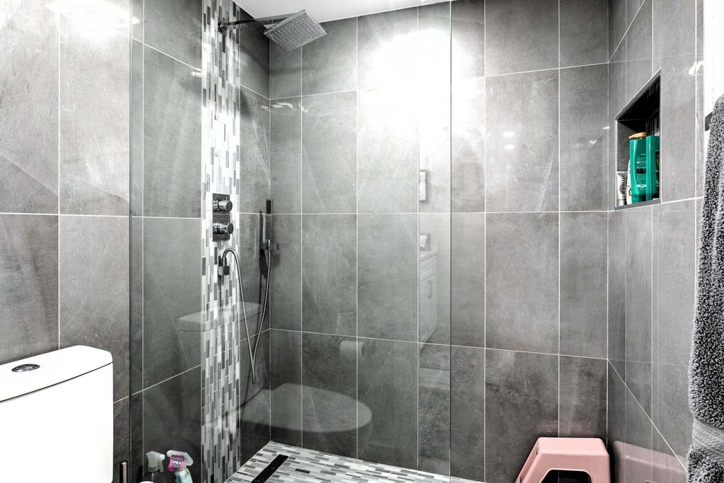 2400 Presidential Way - Photo 19