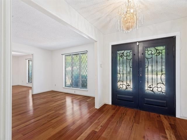 412 Oakmont Lane N - Photo 1