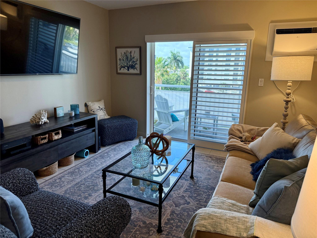 720 Orton Avenue - Photo 11