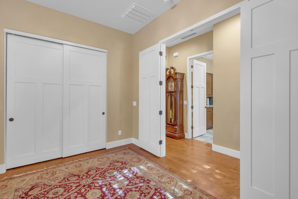 2555 S Benton - Photo 87