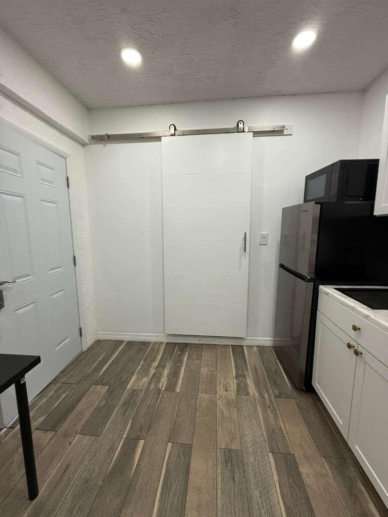 3111 N 66th Avenue - Photo 3