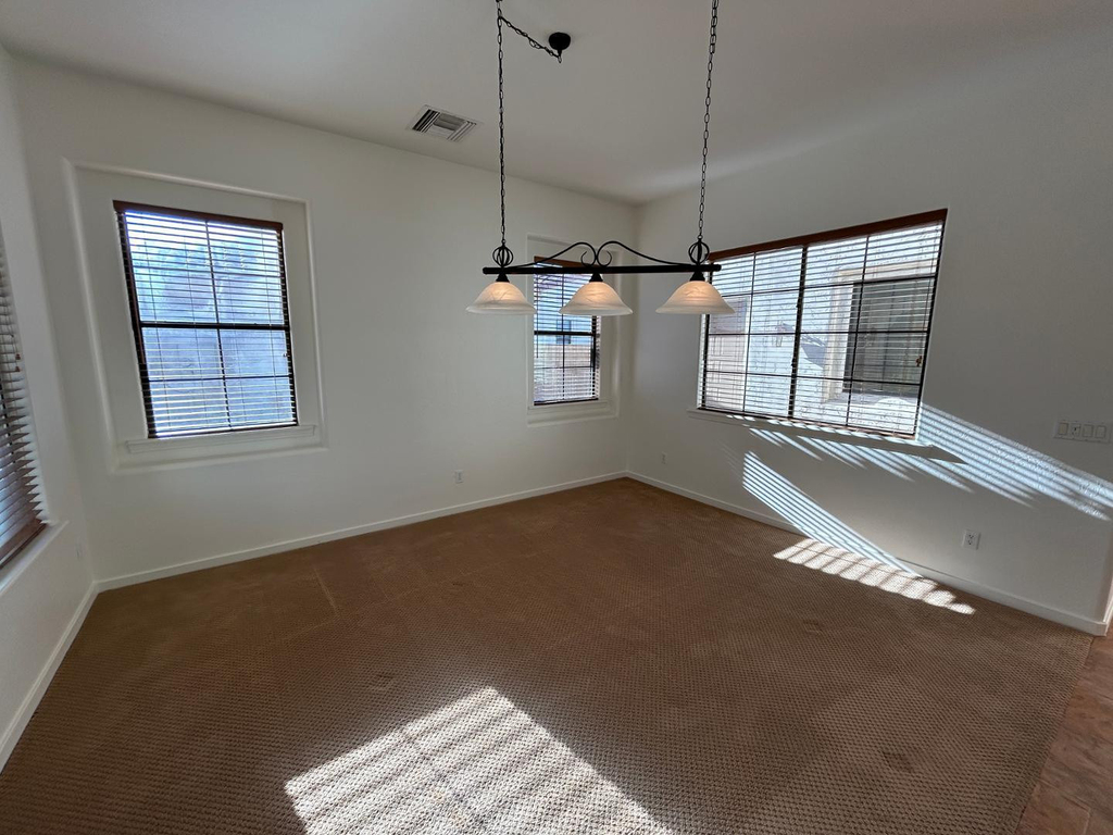 831 W Sycamore Court - Photo 32