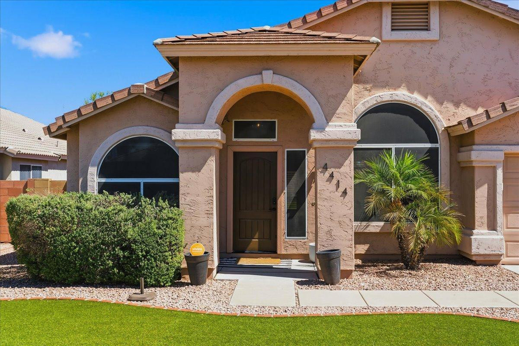 4414 E Villa Rita Drive - Photo 2