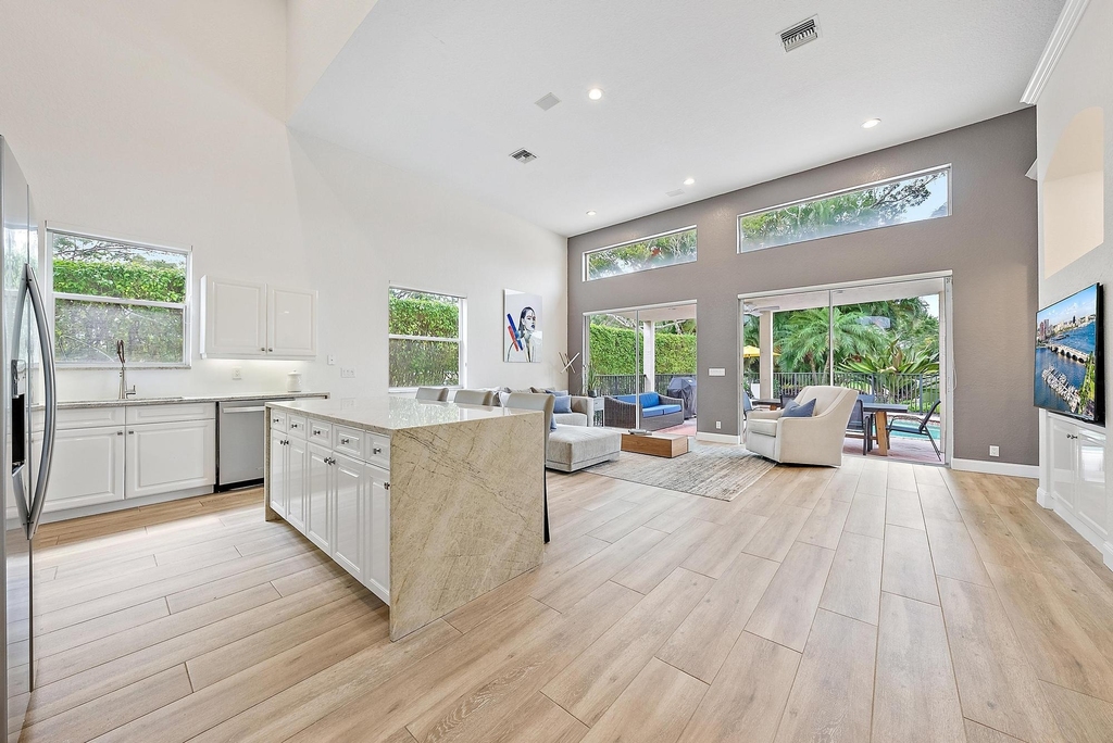 8405 Legend Club Drive - Photo 5