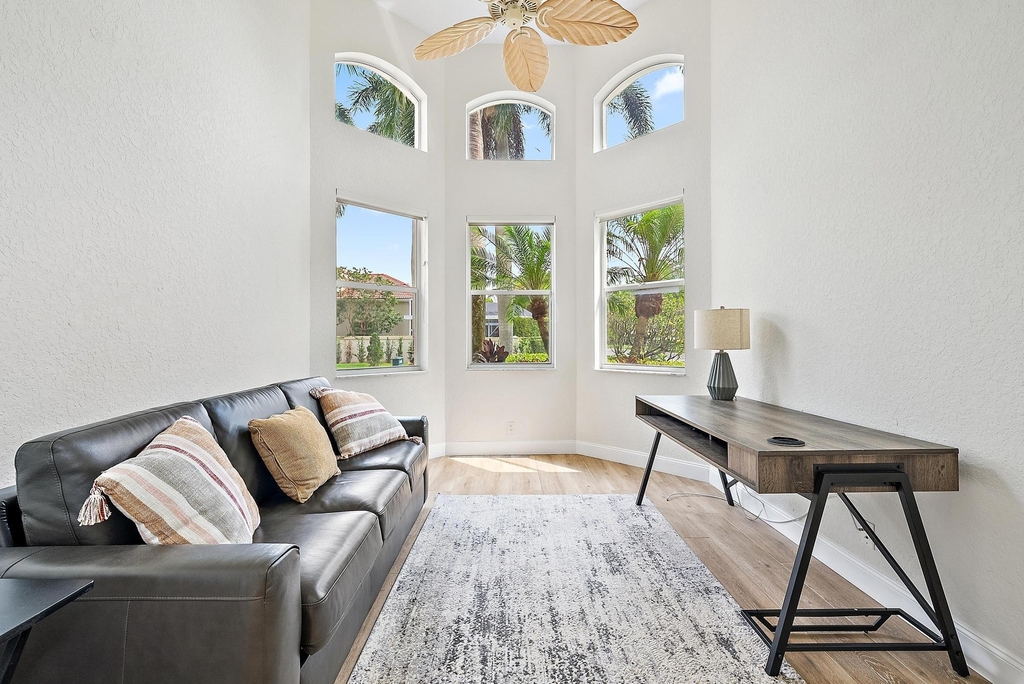 8405 Legend Club Drive - Photo 3
