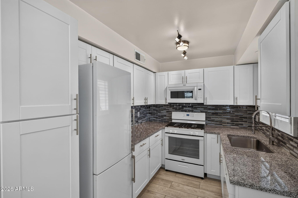 3517 E Montecito - Photo 24