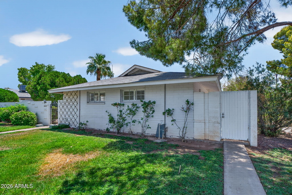 3517 E Montecito - Photo 13
