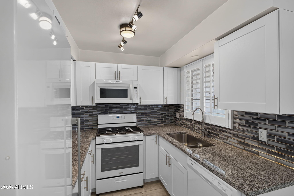 3517 E Montecito - Photo 26