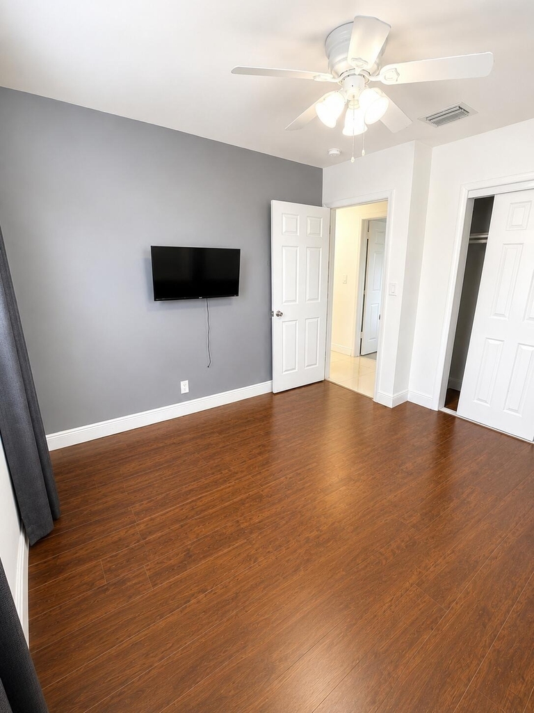 3111 N 66th Avenue - Photo 13